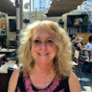 Meet your Posher, Alison